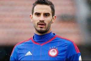 Bursaspor'un Yunan stoper ile ilgilendiği iddia edildi