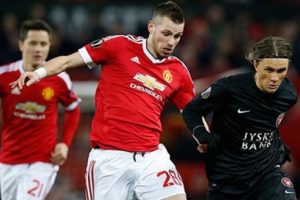 Manchester United'a Schneiderlin piyangosu