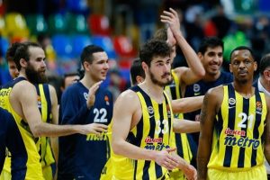 Fenerbah&ccedil;e, Sırbistan deplasmanında