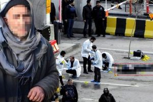 Emniyete girmeye &ccedil;alışan saldırganın babası konuştu