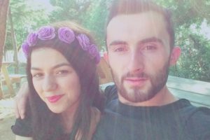 Kalp krizinden &ouml;len hamile kadın toprağa verildi