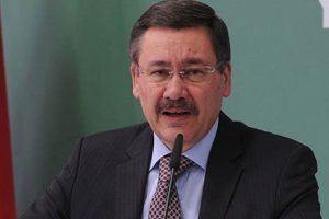 Melih G&ouml;k&ccedil;ek'ten "tweet" tepkisi