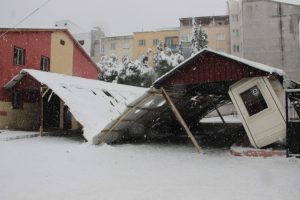 Meteoroloji &ccedil;atı &ccedil;&ouml;kmelerine karşı uyardı