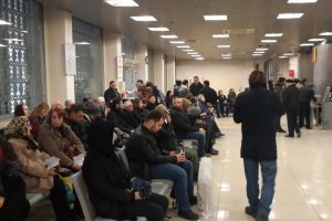 Bursa'da yoğunluktan adım atmakta zorlanılan postahanenin i&ccedil;inde kafe a&ccedil;ılıyor