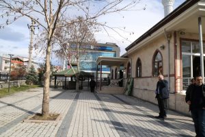 Bursa'da mahalle camileri yenileniyor