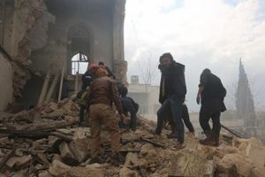 Rejim g&uuml;&ccedil;leri Halep'i vurdu: 8 &ouml;l&uuml;, 11 yaralı