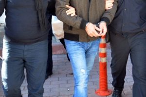 19 kişiye FET&Ouml;'den g&ouml;zaltı