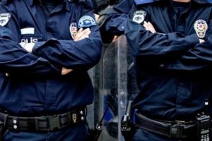 Polislikten atılanlar askere alınacak