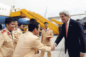 Kerry'nin son resmi ziyareti Hanoi'ya!