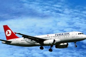 "Panik atak" hastası yolcu u&ccedil;ak d&ouml;nd&uuml;rd&uuml;