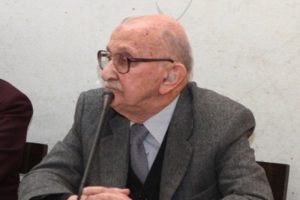 Edebiyat&ccedil;ı Orhan Okay hayatını kaybetti