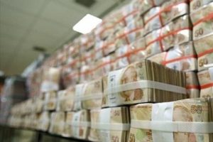 'D&uuml;ş&uuml;k TL T&uuml;rkiye'nin ihracatına avantaj sağlayabilir'