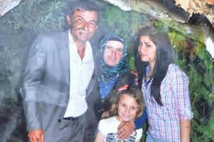 Yangında hayatını kaybeden aynı aileden 3 kişi toprağa verildi