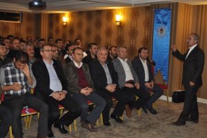 Bursa'da Eğitim-Bir-Sen'den iş yeri temsilcilerine hizmet i&ccedil;i eğitim
