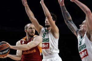 Galatasaray sahasında kazandı