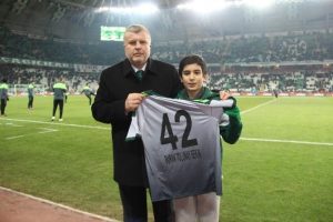 Şehit Fethi Sekin'in oğlu Galatasaray ma&ccedil;ında