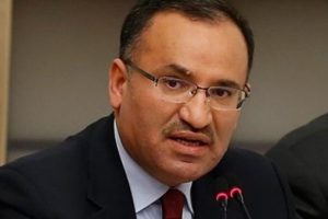 Bozdağ: Bu bir h&uuml;k&uuml;met sistemi değişikliğini ger&ccedil;ekleştiren tekliftir