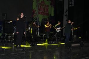 Bursa'da birinci olmak i&ccedil;in kıyasıya yarıştılar