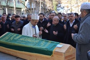 &Ccedil;&ouml;ken binanın altında can veren minik Mehmet'e veda
