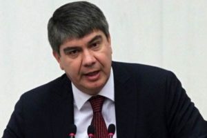 T&uuml;rel: 'En k&ouml;t&uuml; g&uuml;nleri geride bıraktık'