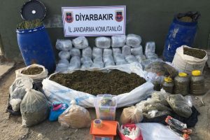 Tam 308 kilo: Diyarbakır'da ele ge&ccedil;irildi