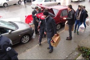 Horoz d&ouml;v&uuml;ş&uuml; operasyonu: 11 g&ouml;zaltı