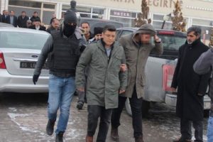 DBP'li Belediye Başkanı Tun&ccedil; g&ouml;zaltına alındı