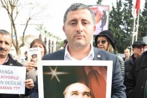 Buca'da CHP'lilerden başkanlığa karşı 3 g&uuml;nl&uuml;k eylem