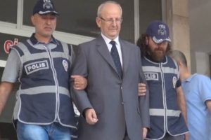 Adem Huduti'nin oyununu polis bozdu