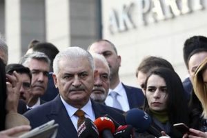 Başbakan'dan erken se&ccedil;im a&ccedil;ıklaması