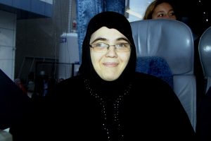 Bursa'da engelli kızın 32 yıllık hayalini ger&ccedil;ekleştirdiler