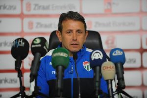 Bursaspor Yardımcı Antren&ouml;r&uuml; Fuat Buruk: "Kupadan fazla beklentimiz yok"