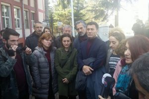CHP Bursa Milletvekili Sarıbal, Dilay G&uuml;l davasını izledi
