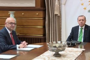 Cumhurbaşkanı Erdoğan Ermeni Başkanı kabul etti