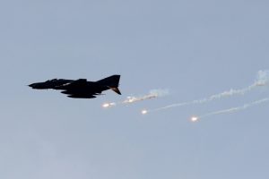 T&uuml;rk savaş u&ccedil;akları Kandil'e bomba yağdırdı