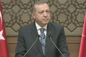 Erdoğan'dan sert s&ouml;zler: Sen kendini ne sanıyorsun!