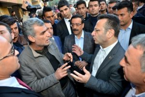 Diyarbakır'daki patlamada yaralar sarılmaya devam ediyor