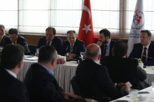 Spor Bakanı kul&uuml;p başkanlarıyla buluştu