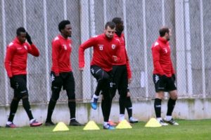 Samsunspor, Adana Demirspor'a bileniyor