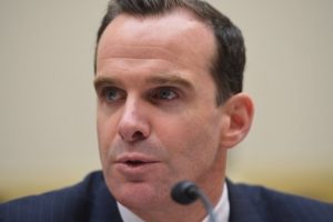 Trump, McGurk'ten g&ouml;reve devam etmesini istedi