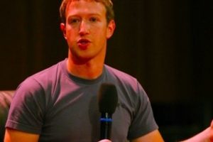 Zuckerberg'den ada halkına toprak davası
