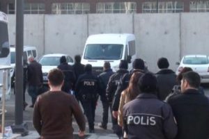 Gaziantep'te, FET&Ouml;/PDY bağlantılı 38 polis tutuklandı