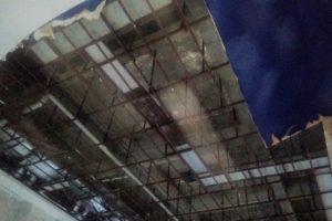 Sakarya'da termal otelin &ccedil;atısı &ccedil;&ouml;kt&uuml;: 6 yaralı