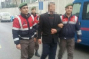 Bursa'da kırmızı b&uuml;ltenle aranan zehir taciri kavgaya karışınca yakalandı