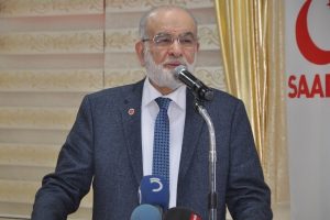 SP Genel Başkanı Karamollaoğlu'ndan Yıldırım'a ge&ccedil;miş olsun telefonu