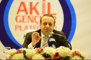 Egemen Bağış: Yeni anayasa etkili bir T&uuml;rkiye'yi ortaya &ccedil;ıkaracak