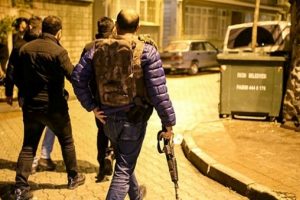 İki lav silahından da aynı kişinin parmak izi &ccedil;ıktı