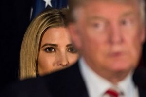 Trump'a fısıldayan kadın: Ivanka Trump