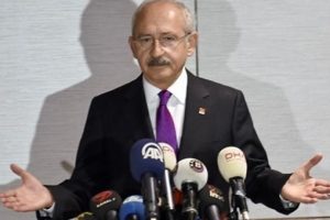 Kılı&ccedil;daroğlu şehit polislerin ailelerini aradı