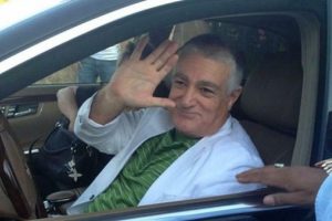 '1 numaralı casus' olmakla su&ccedil;landı, rekor tazminat istedi